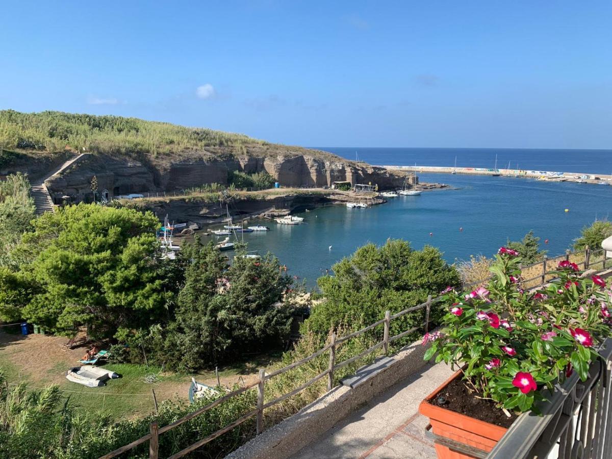 Hotel Isolabella فينتوتيني المظهر الخارجي الصورة