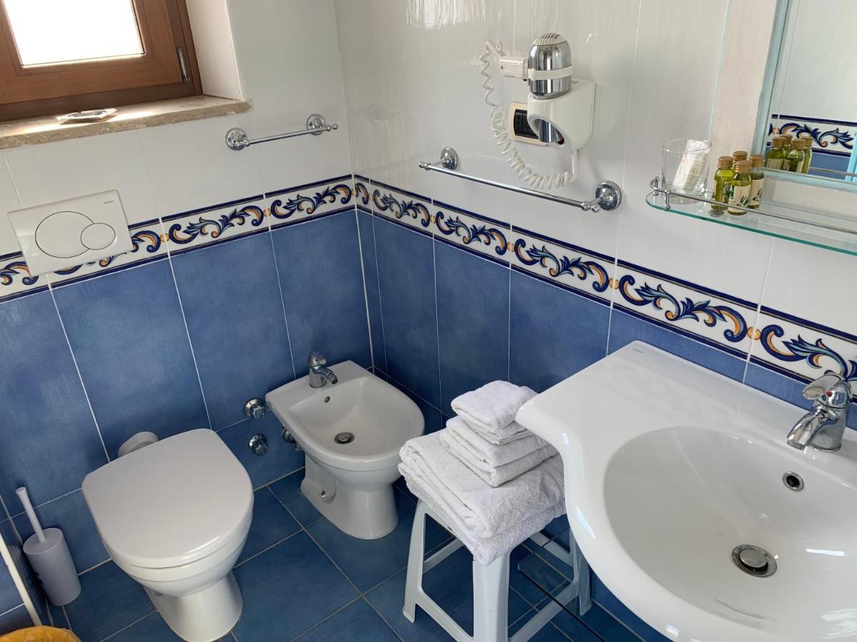 Hotel Isolabella فينتوتيني المظهر الخارجي الصورة