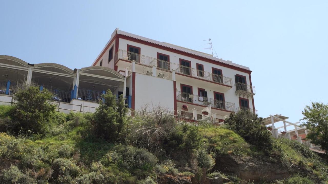 Hotel Isolabella فينتوتيني المظهر الخارجي الصورة