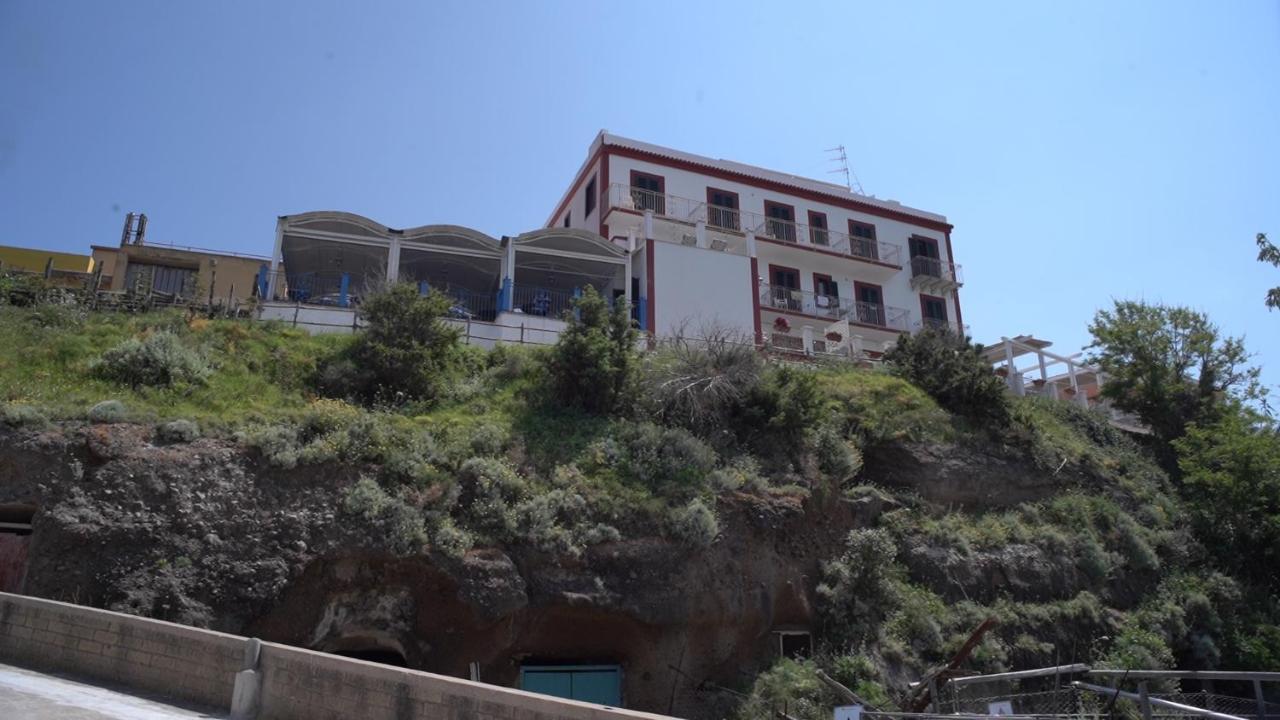 Hotel Isolabella فينتوتيني المظهر الخارجي الصورة